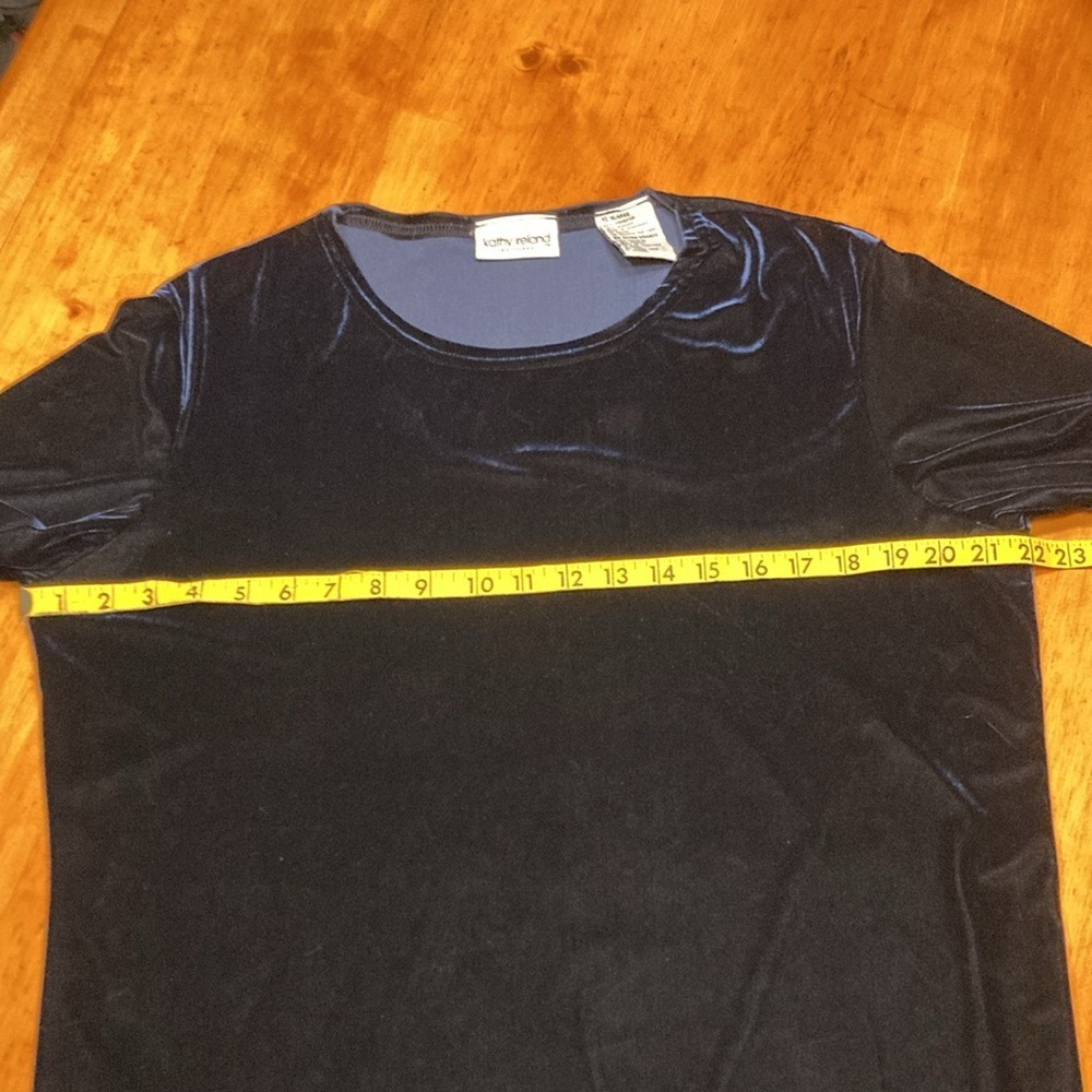 Kathy Ireland Sportswear Navy Blue Velvet Short Sleeve Top XL Stretch Crew‎ Neck - Picture 5 of 5